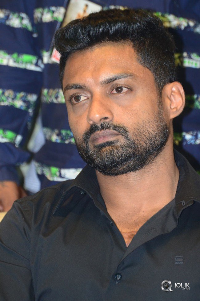 Aravinda-Sametha-Pre-Release-Event-Photos